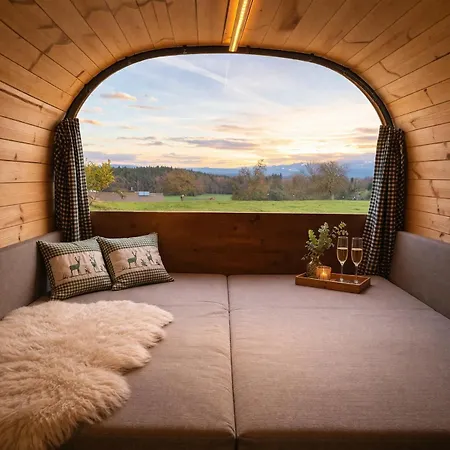 Holzfass Entspannung Pur Mit Schoenstem Bergblick 3 Appartement